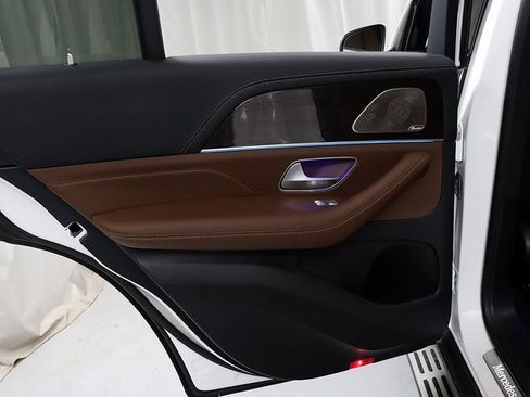 Used 2024 Mercedes-Benz GLE 350 4MATIC w/ Driver Assistance Package image 30