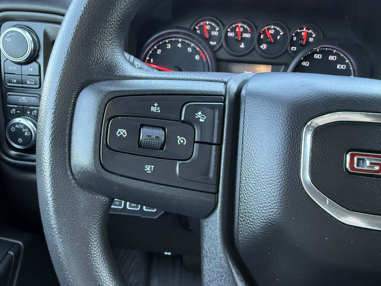 Used 2022 GMC Sierra 1500 Pro w/ Convenience Package AWD/4WD image 22
