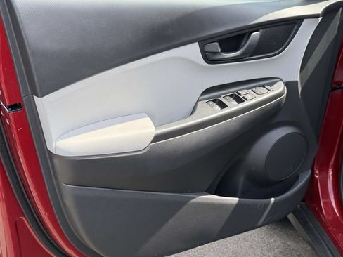 Certified 2023 Hyundai Kona SE AWD/4WD image 16