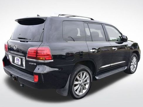 Used 2011 Lexus LX 570 4WD image 4