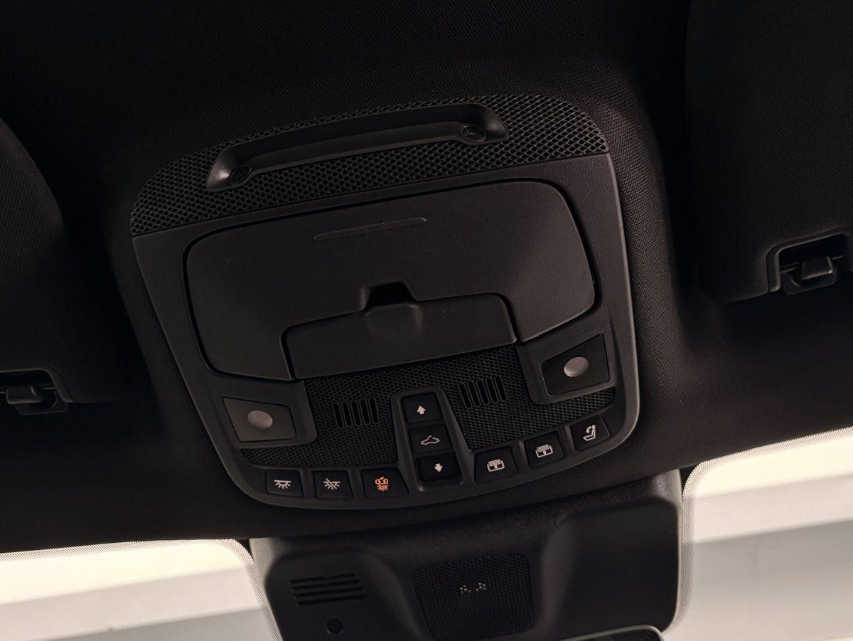 Used 2024 Lincoln Navigator Reserve AWD/4WD image 32