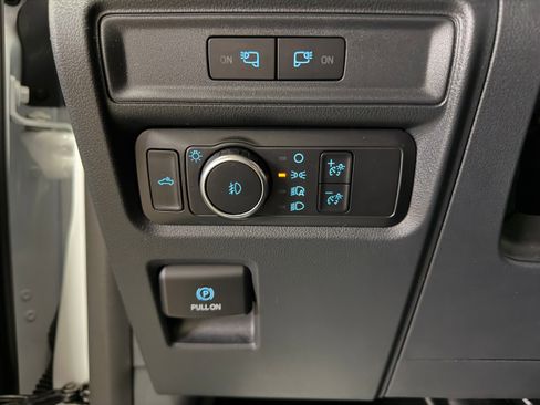 Certified 2022 Ford F150 XL w/ STX Black Appearance Package AWD/4WD image 15