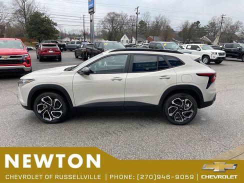 New 2026 Chevrolet Trax RS w/ Driver Confidence Package FWD image 45