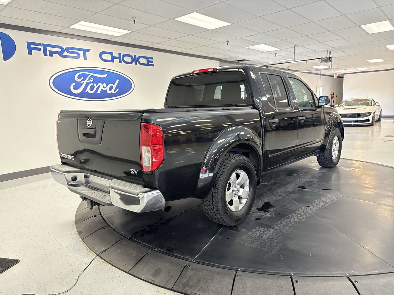 Used 2013 Nissan Frontier SV RWD image 8