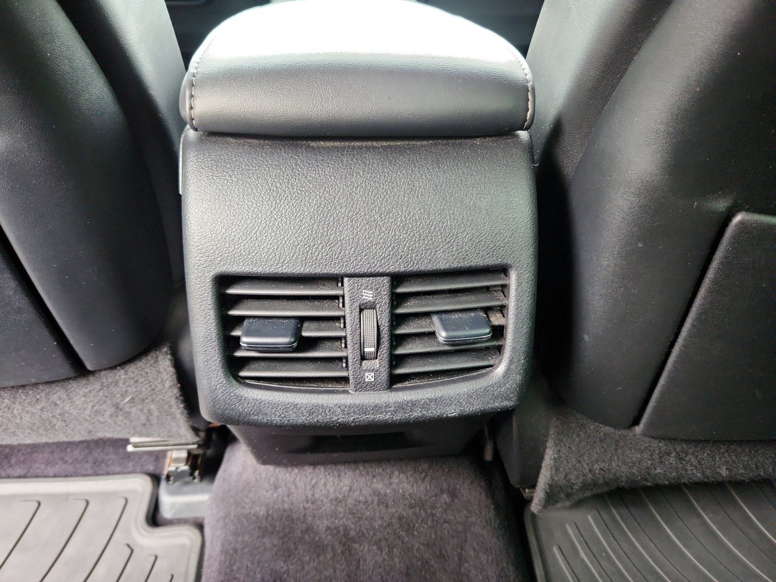 Used 2013 Lexus ES 350 w/ Luxury Pkg FWD image 18