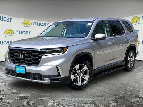 Used 2024 Honda Pilot EX-L image 3