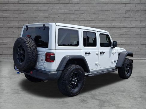 Used 2024 Jeep Wrangler Unlimited AWD/4WD image 12