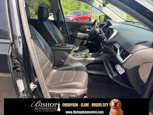 Used 2024 GMC Terrain SLT AWD/4WD image 19