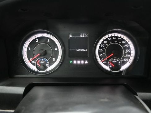 Used 2017 RAM 2500 Tradesman w/ Chrome Appearance Group AWD/4WD image 15