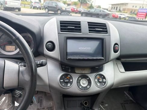 Used 2006 Toyota RAV4 Limited FWD image 12
