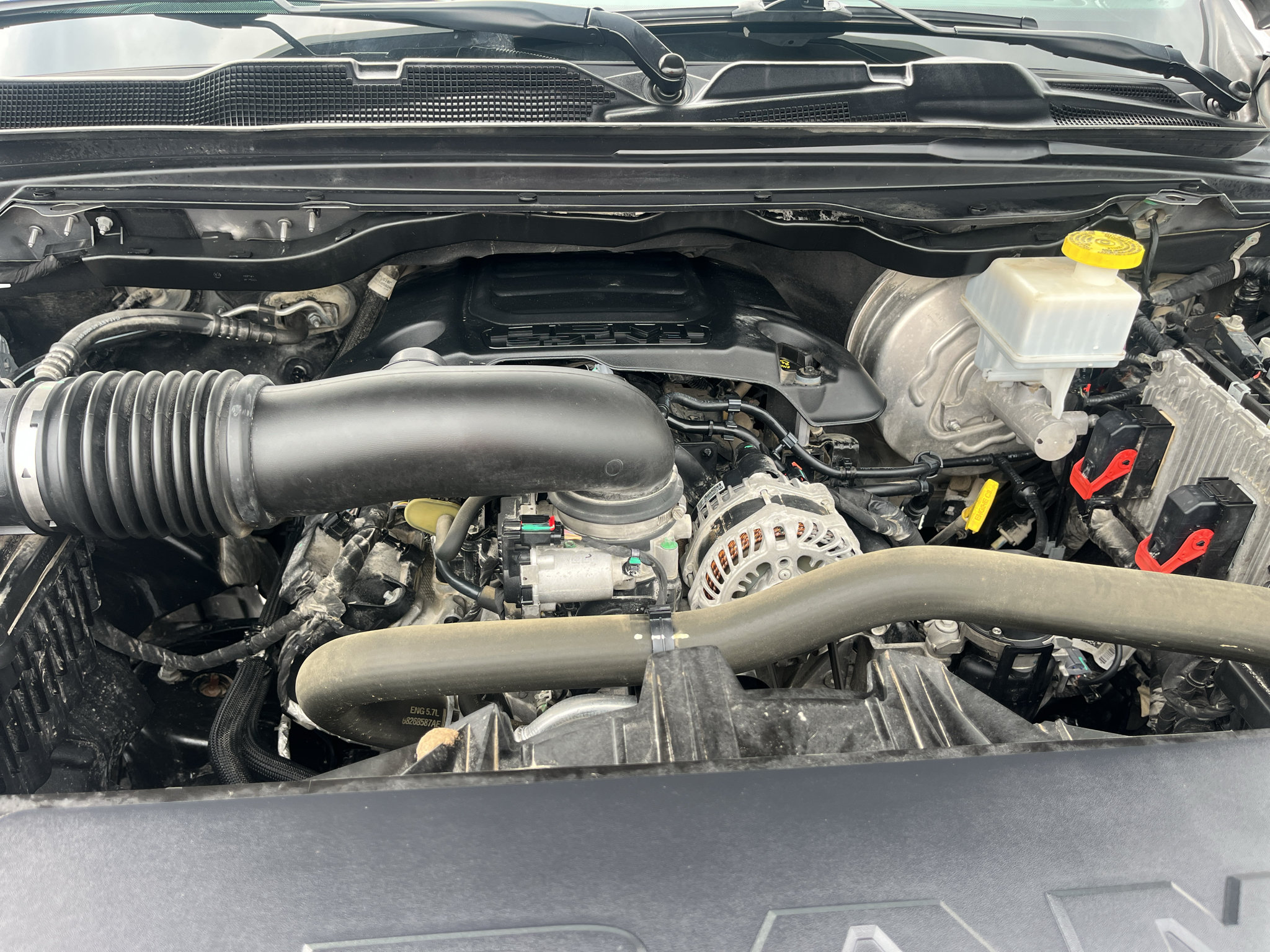 Used 2022 RAM 1500 Laramie w/ Sport Appearance Package AWD/4WD image 34