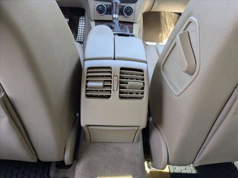 Used 2014 Mercedes-Benz C 250 Sedan image 19