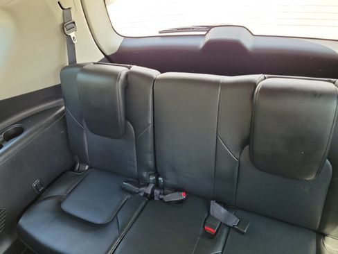 Used 2021 Nissan Armada Platinum w/ Captain's Chairs Package RWD image 15