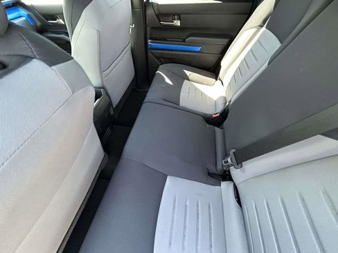 Used 2024 Toyota Tacoma TRD Off-Road image 10