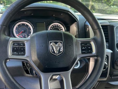 Used 2021 RAM 1500 Classic SLT RWD image 16