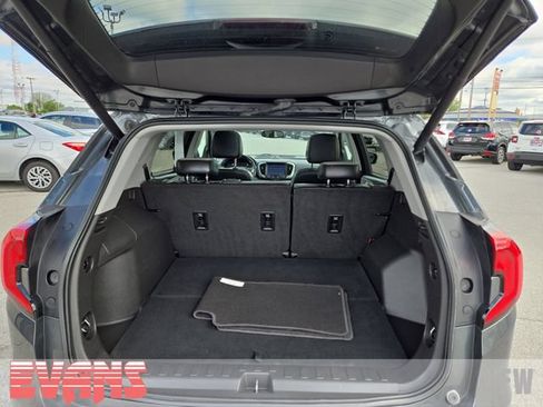 Used 2019 GMC Terrain SLT w/ Preferred Package FWD image 32