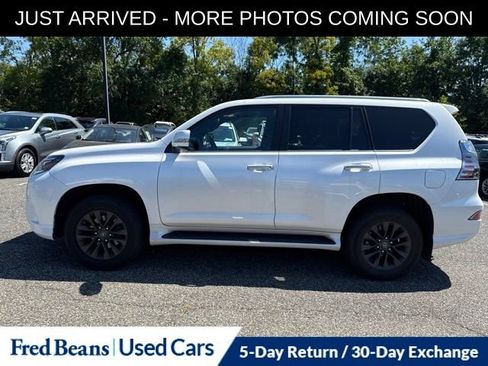 Used 2023 Lexus GX 460 Premium w/ Premium Package AWD/4WD image 4