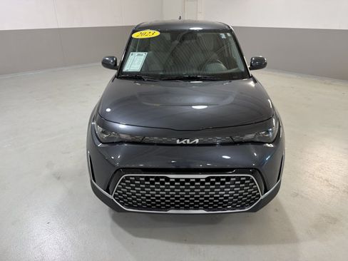Used 2023 Kia Soul EX FWD image 3