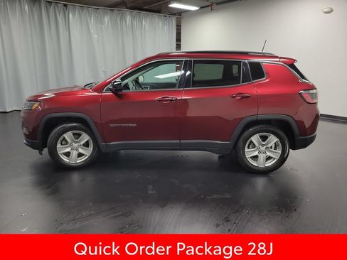 Used 2022 Jeep Compass Latitude w/ Convenience Group FWD image 5