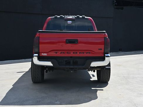 Used 2022 Toyota Tacoma SR5 image 4
