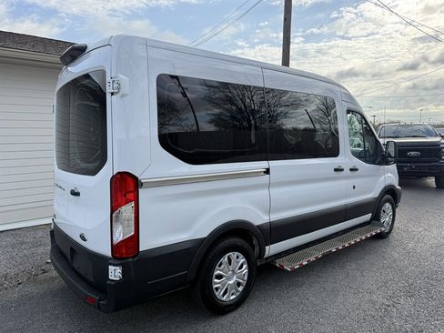Used 2018 Ford Transit 150 XL image 34
