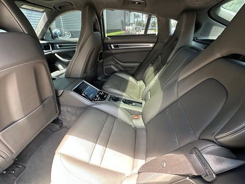 Certified 2022 Porsche Panamera GTS AWD/4WD image 40