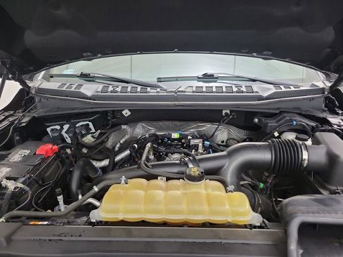 Used 2019 Ford F150 Lariat image 31