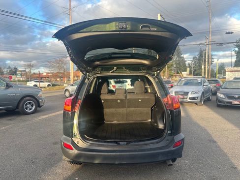 Used 2013 Toyota RAV4 XLE image 6