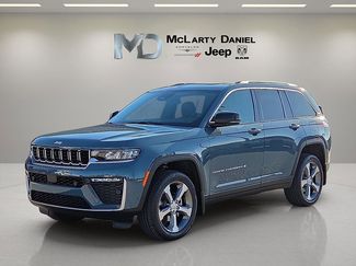 New 2026 Jeep Grand Cherokee Limited w/ Luxury Tech Group II video 2