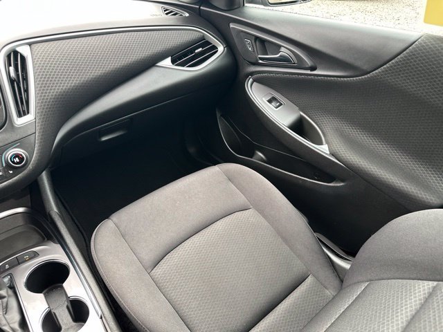 Used 2024 Chevrolet Malibu LT FWD image 19