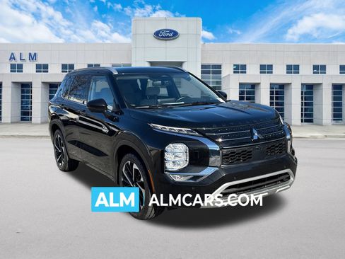 Used 2023 Mitsubishi Outlander SEL image 1