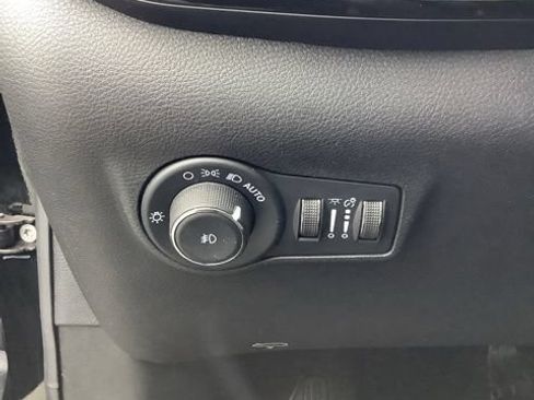 Certified 2022 Jeep Compass Trailhawk w/ Sun and Sound Group AWD/4WD image 28