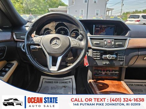 Used 2013 Mercedes-Benz E 350 4MATIC Sedan image 17