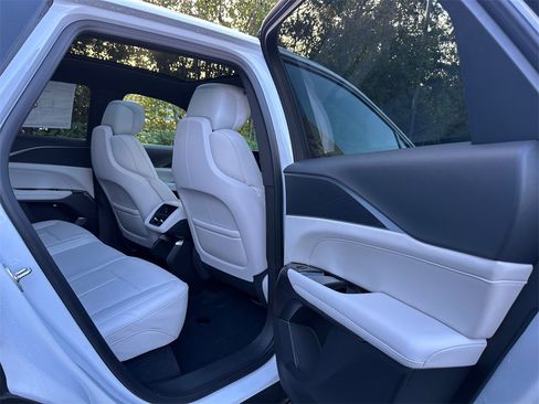 New 2026 Cadillac Lyriq Sport image 13