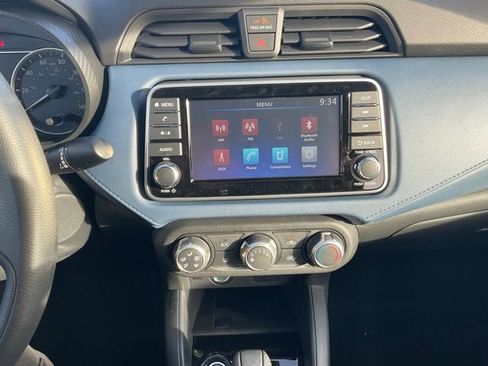 New 2025 Nissan Versa SV w/ Trunk Package FWD image 17