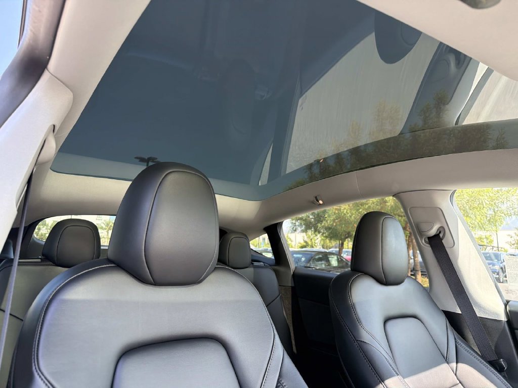 Used 2024 Tesla Model Y Performance AWD/4WD image 22