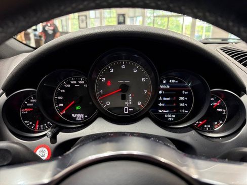 Used 2017 Porsche Cayenne S AWD/4WD image 21