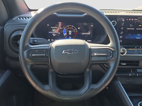 Used 2024 Chevrolet Colorado Trail Boss w/ Technology Package AWD/4WD image 9