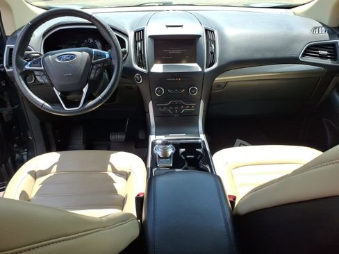 Used 2019 Ford Edge SEL w/ Equipment Group 201A AWD/4WD image 12