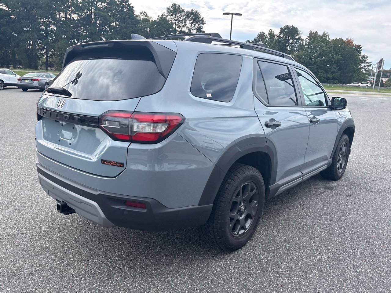 Used 2023 Honda Pilot TrailSport image 9
