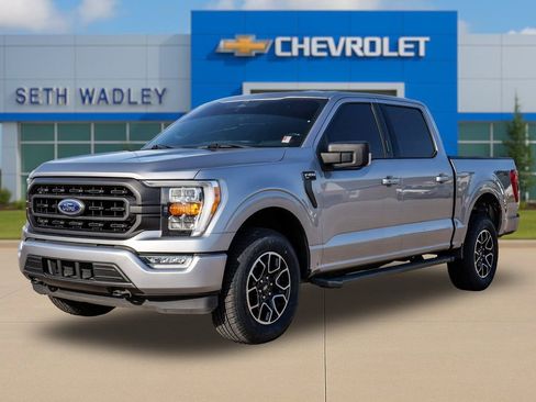 Used 2021 Ford F150 XLT w/ Equipment Group 302A High AWD/4WD image 3