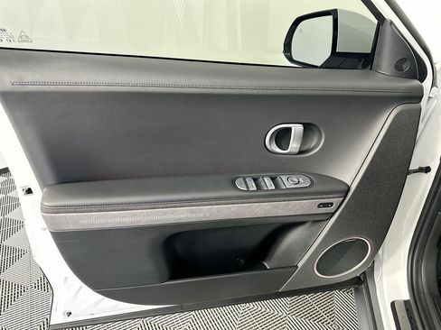 Used 2024 Hyundai Ioniq 5 Limited image 21