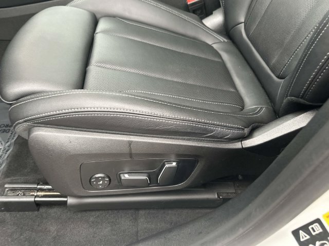 Certified 2024 BMW X4 xDrive30i w/ Premium Package AWD/4WD image 28