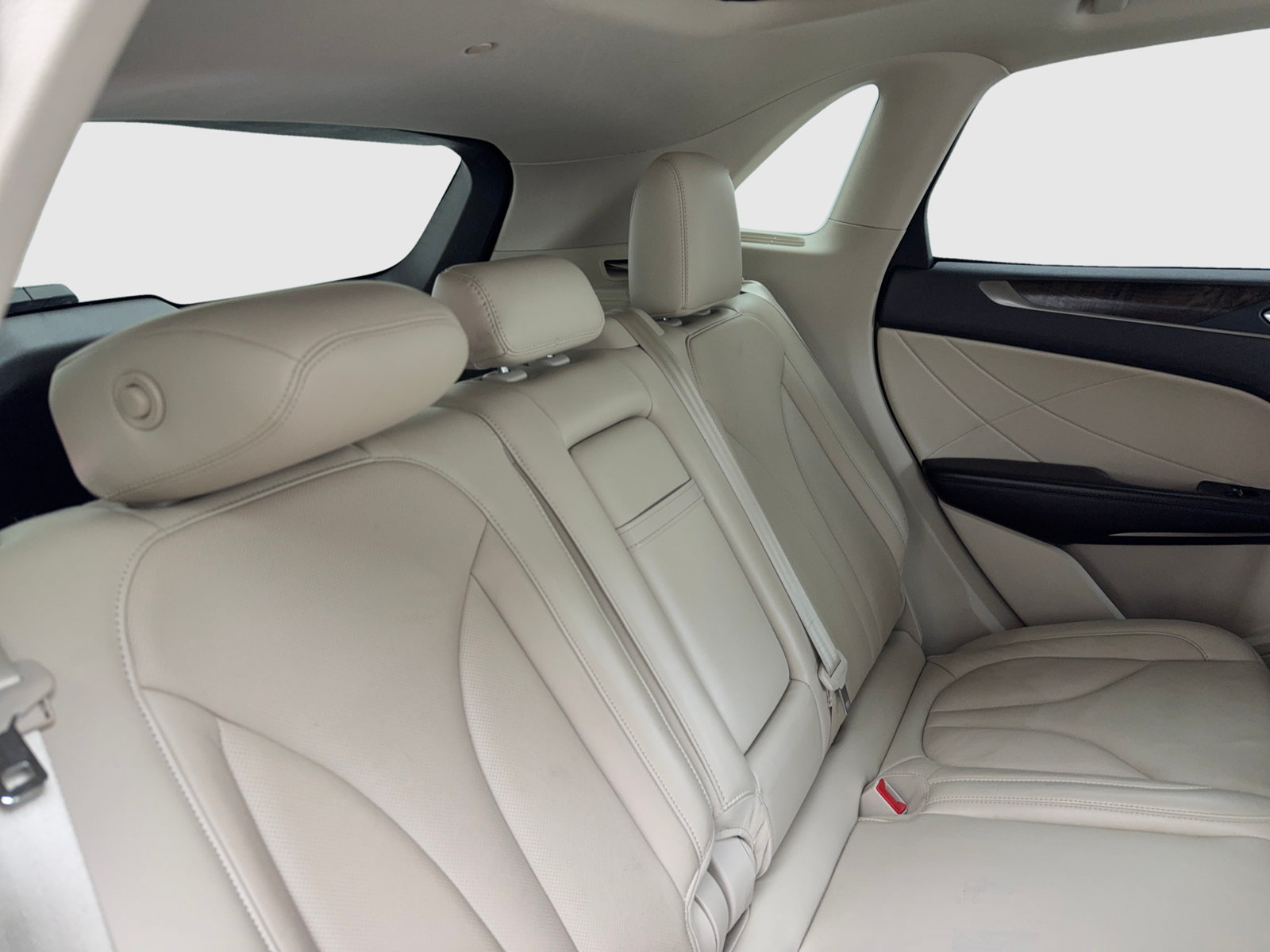 Used 2019 Lincoln MKC Reserve FWD image 40