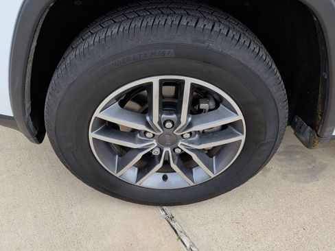 Used 2020 Jeep Grand Cherokee Limited image 48