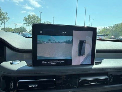 Used 2020 Lincoln Aviator Reserve w/ Elements Package Plus AWD/4WD image 34