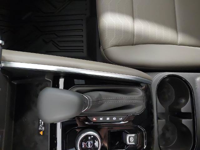 New 2026 Chevrolet Colorado ZR2 w/ Technology Package AWD/4WD image 29