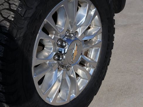 Used 2022 Chevrolet Silverado 3500 High Country w/ Safety Package II image 39