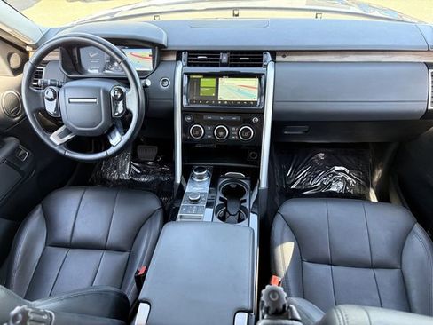 Used 2020 Land Rover Discovery HSE image 24