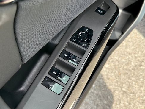 New 2026 BMW X3 xDrive30i w/ Premium Package AWD/4WD image 16